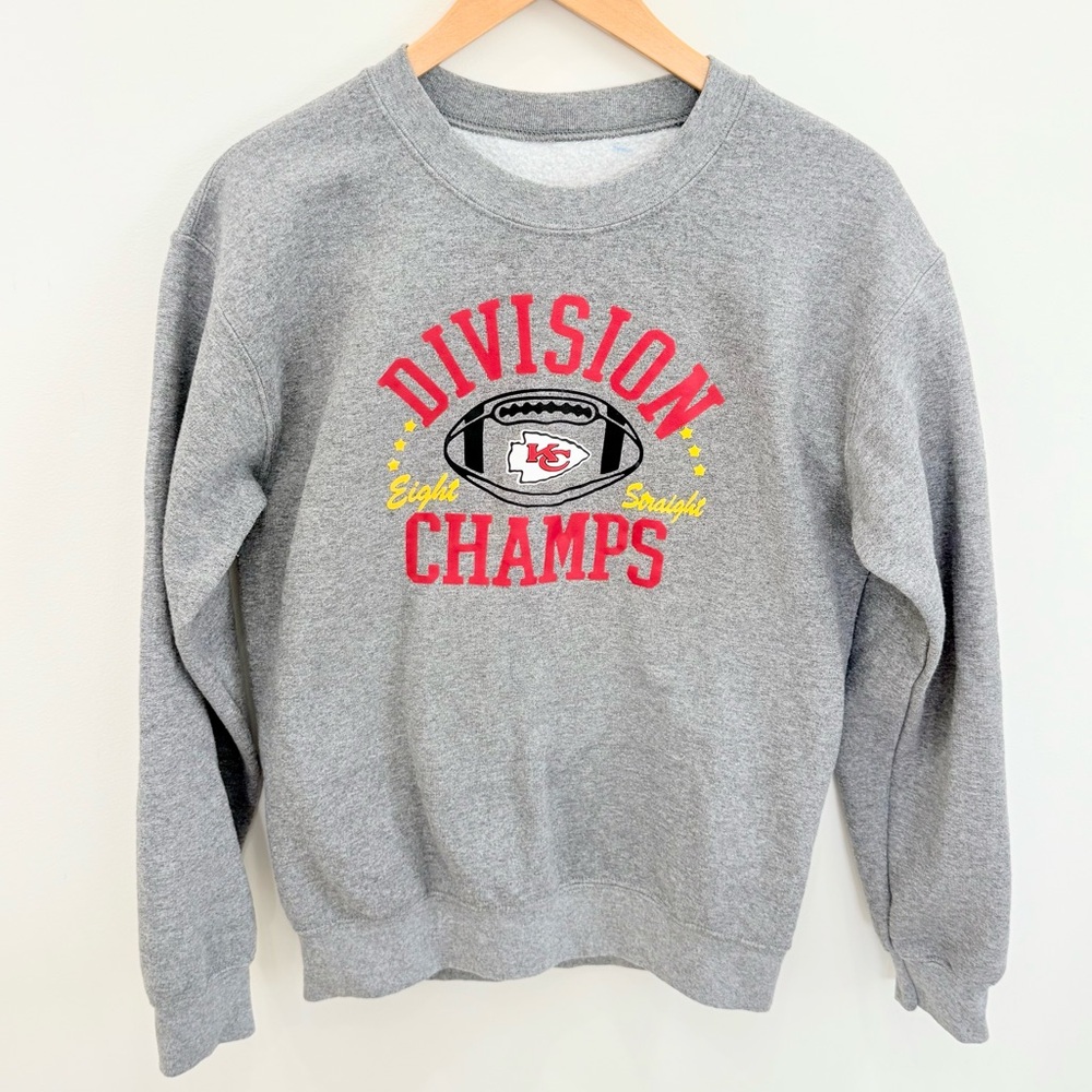 Kansas City Chiefs football division champs sweatshirt size small unisex